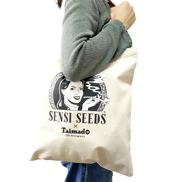 大麻堂 / トートバッグ「SENSI SEEDS (センシシード) × 大麻堂 ロゴ入りトート」【ダブル購入特典つき】